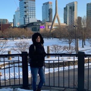 Meet your Posher, Karine